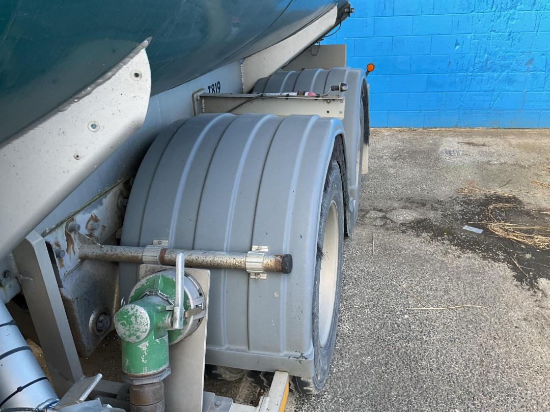 Photo '10' of TRAILER FUELQUIP DOG Tanker Trailer Full Photo '10' of TRAILER FUELQUIP DOG Tanker Trailer Full