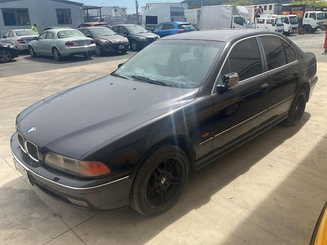 Photo '2' of BMW 540I