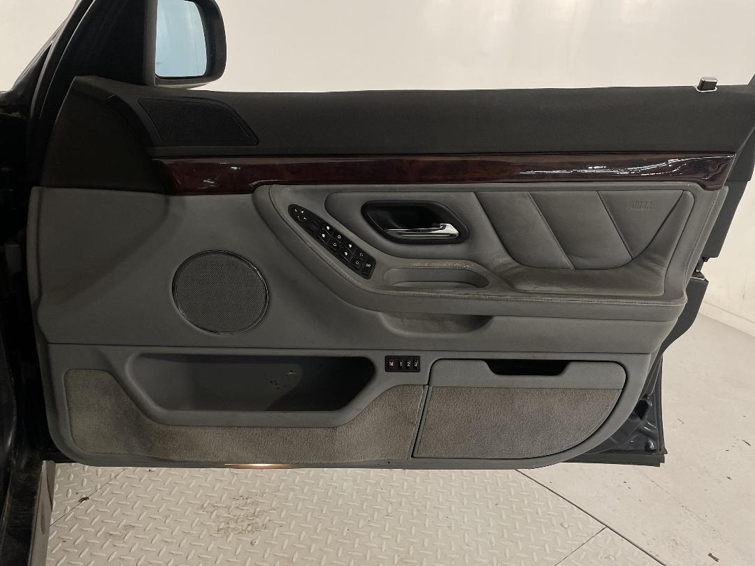 Photo '15' of BMW 740I Photo '15' of BMW 740I