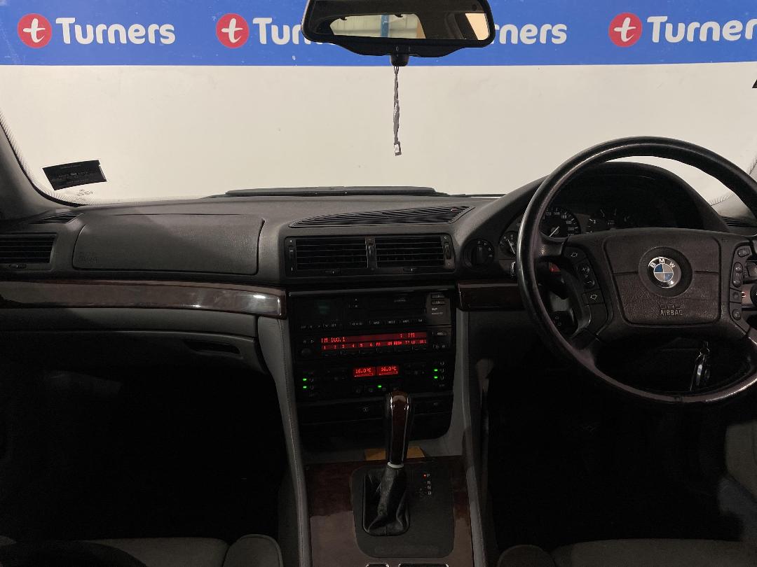 Photo '18' of BMW 740I Photo '18' of BMW 740I