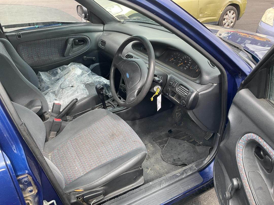 Photo '10' of Ford Telstar Contour