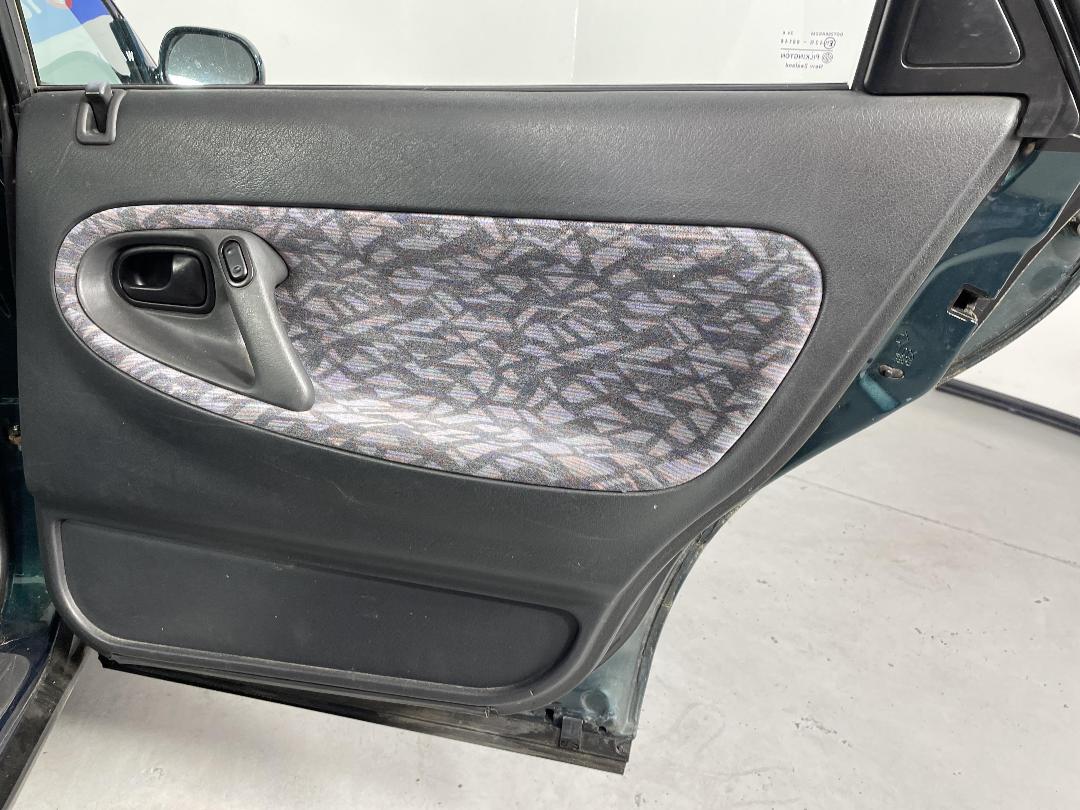 Photo '19' of Ford Telstar