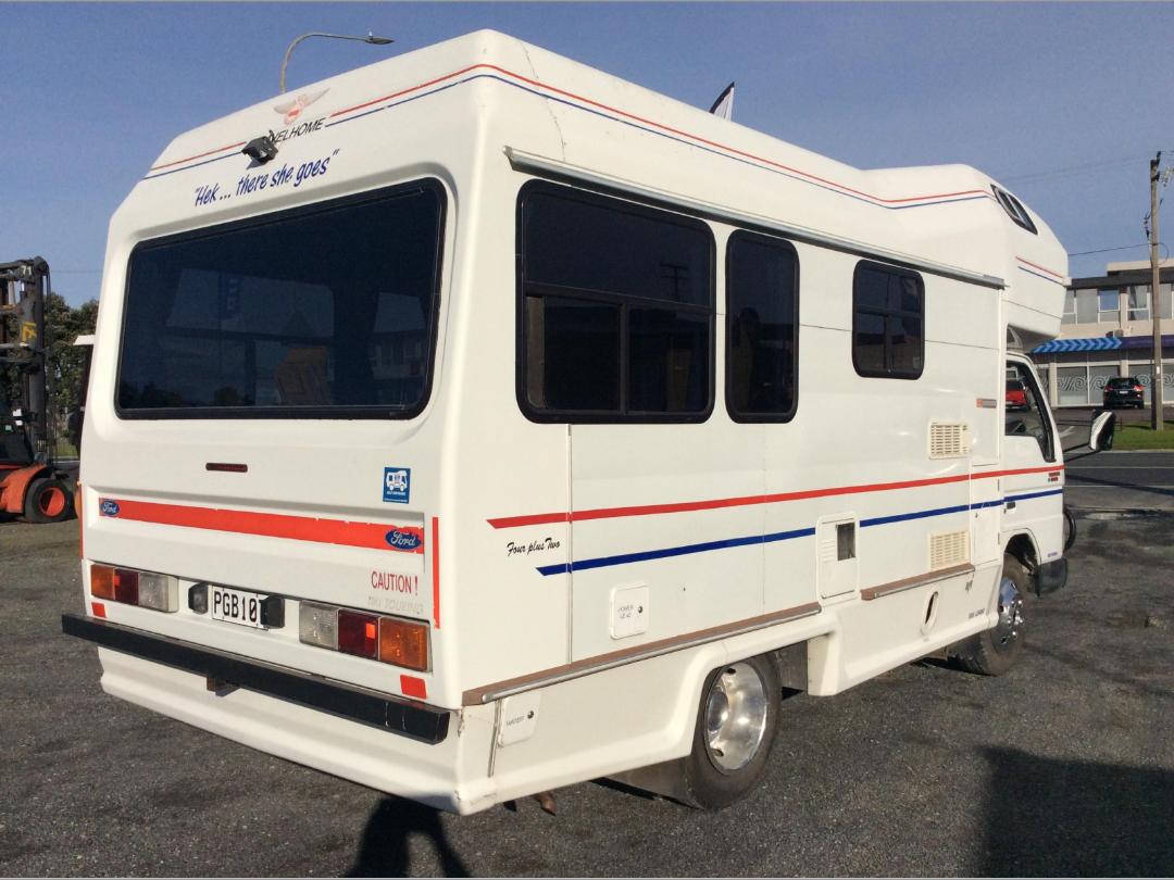Photo '3' of Ford Trader 2.5T Motorhome Photo '3' of Ford Trader 2.5T Motorhome