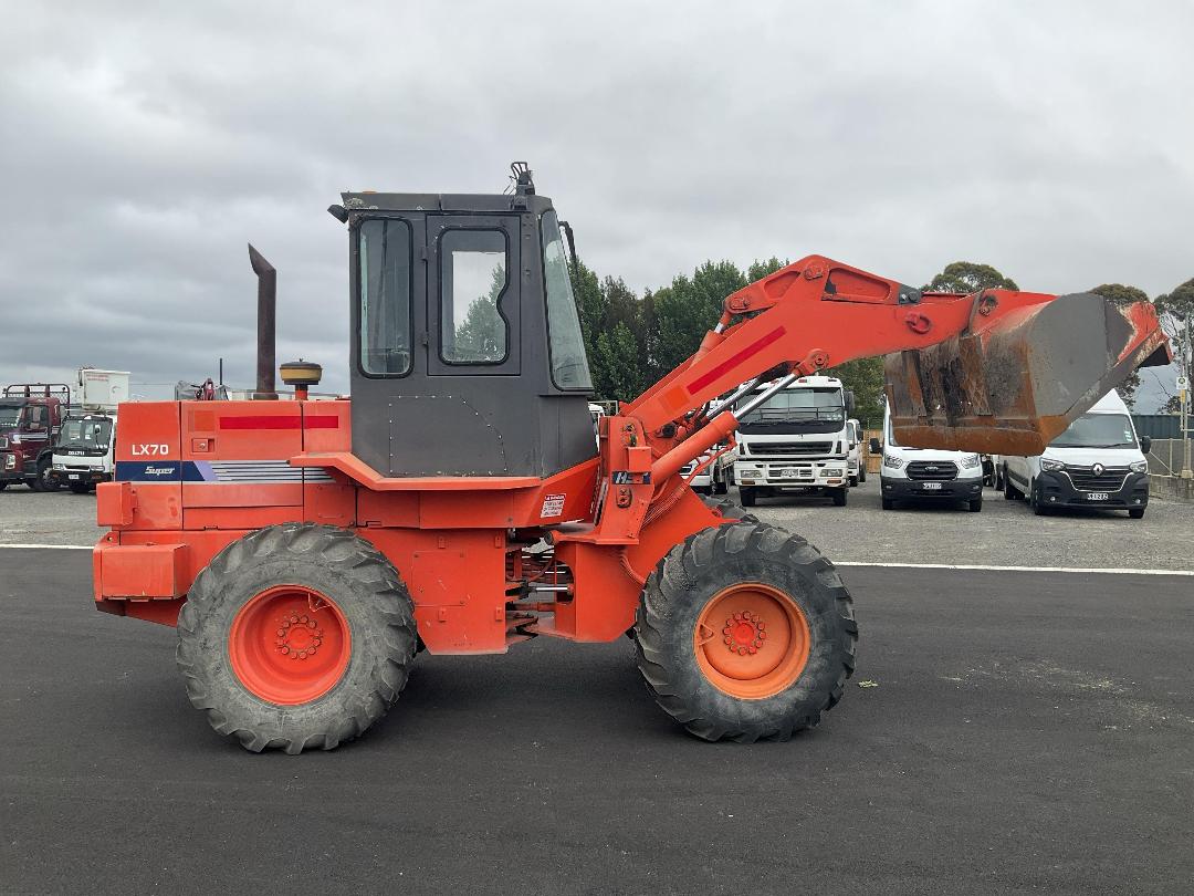Photo '9' of Hitachi LX70 Wheel Loader