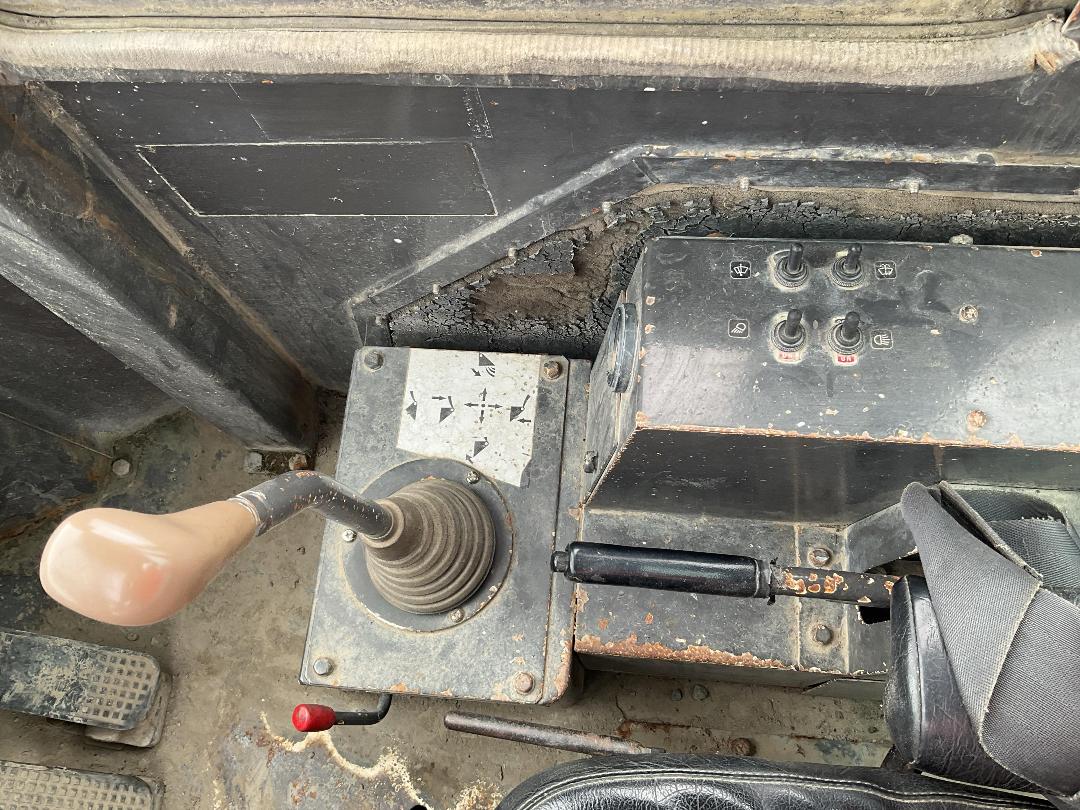 Photo '20' of Hitachi LX70 Wheel Loader