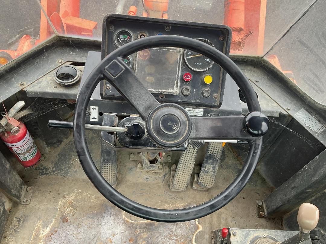 Photo '29' of Hitachi LX70 Wheel Loader