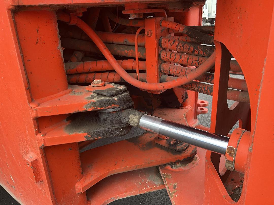 Photo '34' of Hitachi LX70 Wheel Loader