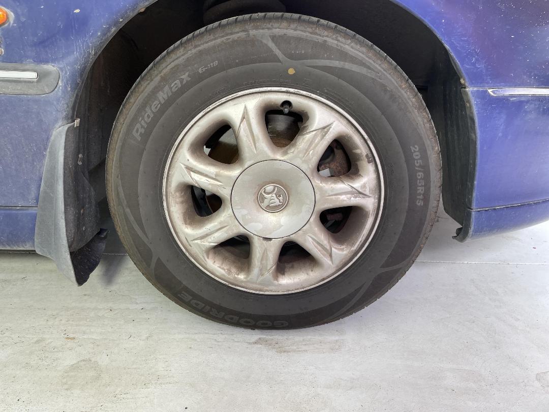 Photo '7' of Holden Commodore VT Berl Photo '7' of Holden Commodore VT Berl