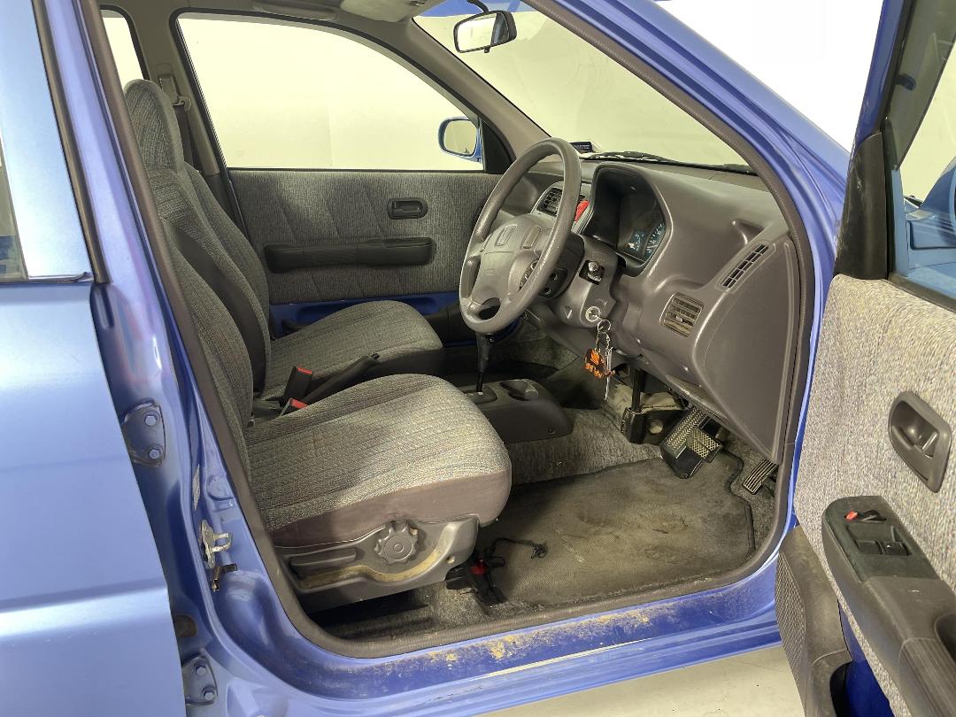 Photo '16' of Honda Logo