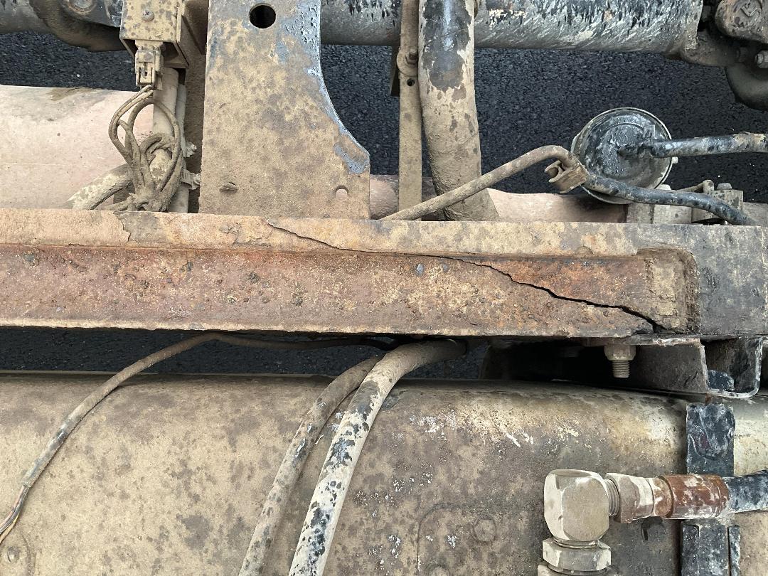 Photo '33' of Isuzu ELF 450 Tipper