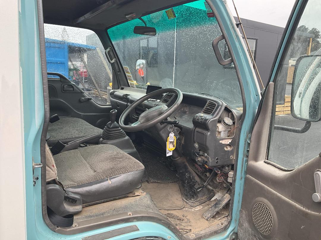 Photo '15' of Isuzu ELF 450 Tipper