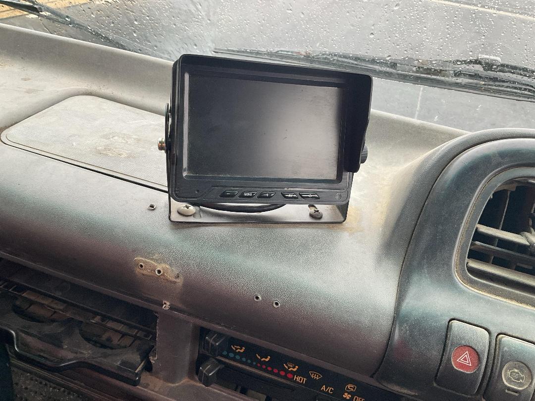 Photo '35' of Isuzu ELF 450 Tipper