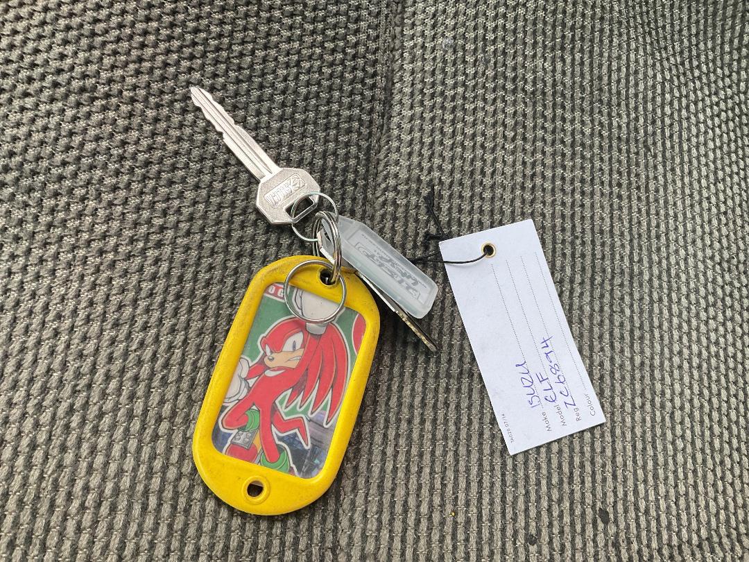 Photo '47' of Isuzu ELF 450 Tipper