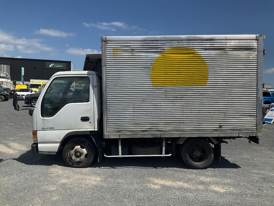Photo '7' of Isuzu ELF NKR71EAV Box Body