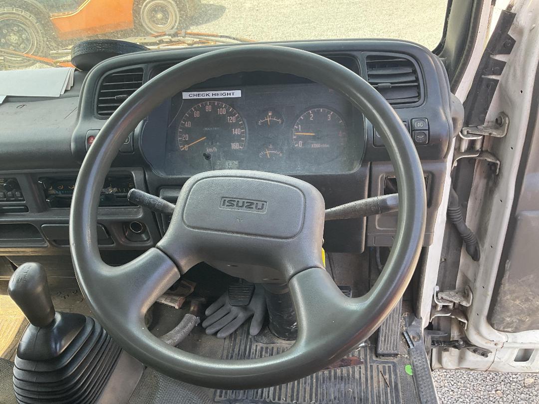 Photo '14' of Isuzu ELF NKR71EAV Box Body