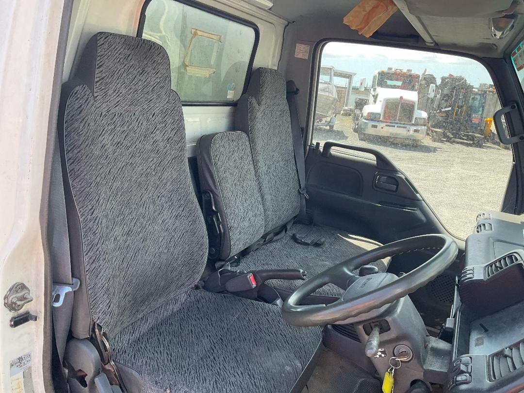 Photo '13' of Isuzu ELF NKR71EAV Box Body