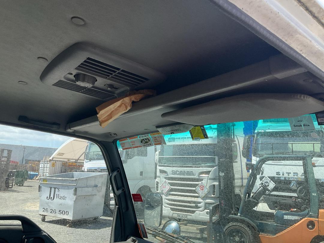 Photo '16' of Isuzu ELF NKR71EAV Box Body