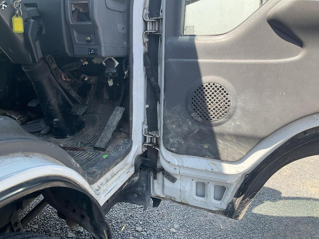 Photo '18' of Isuzu ELF NKR71EAV Box Body