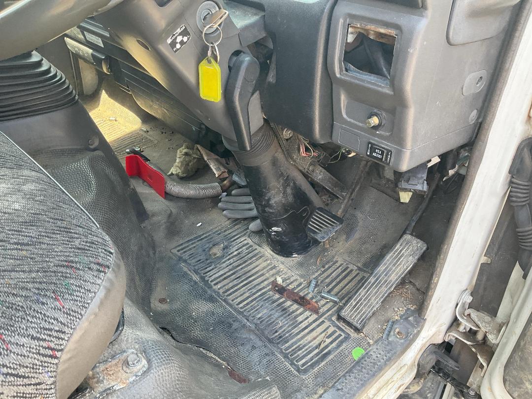 Photo '17' of Isuzu ELF NKR71EAV Box Body