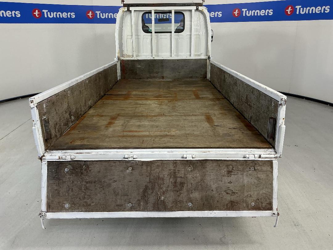 Photo '14' of Isuzu ELF Flat Deck