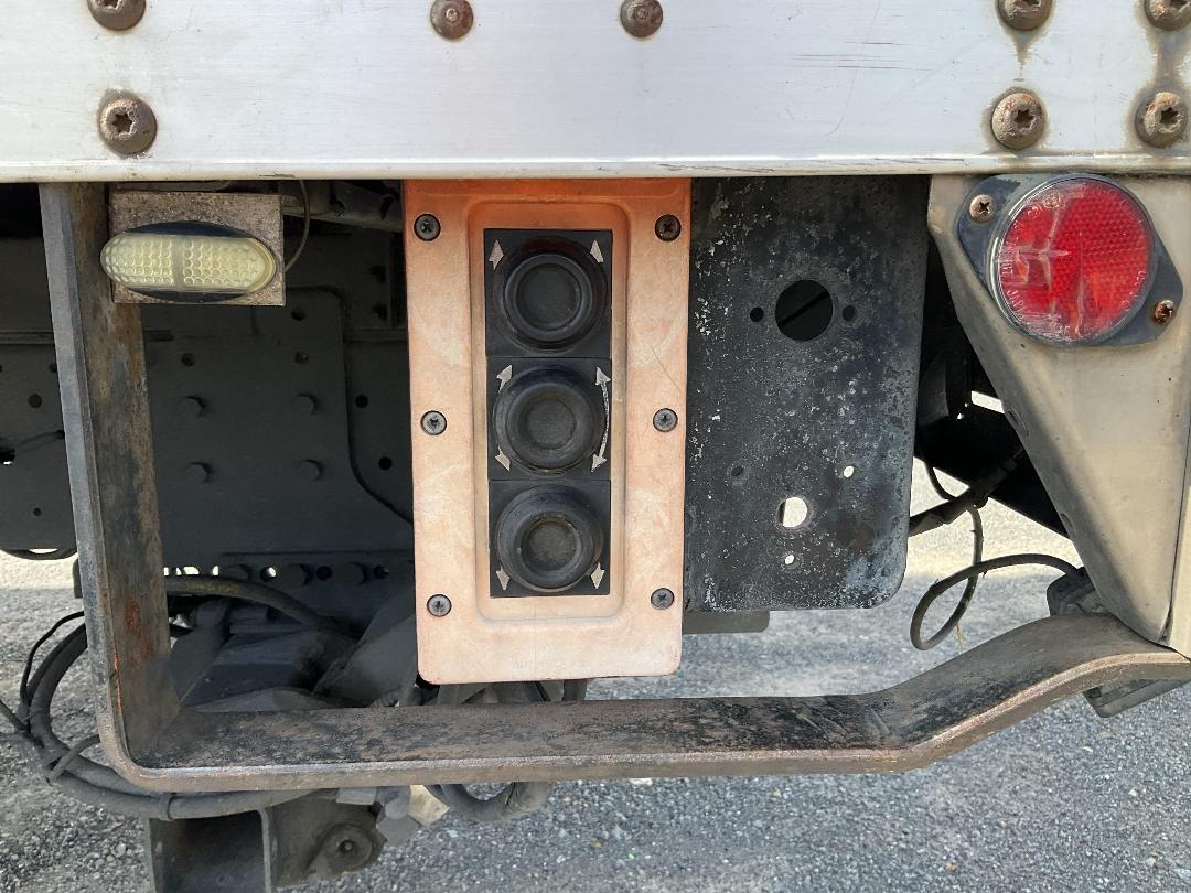 Photo '16' of Isuzu Forward Other Truck Photo '16' of Isuzu Forward Other Truck