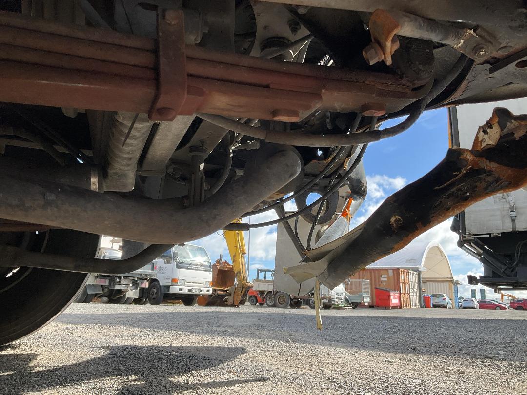 Photo '35' of Isuzu Forward Other Truck Photo '35' of Isuzu Forward Other Truck