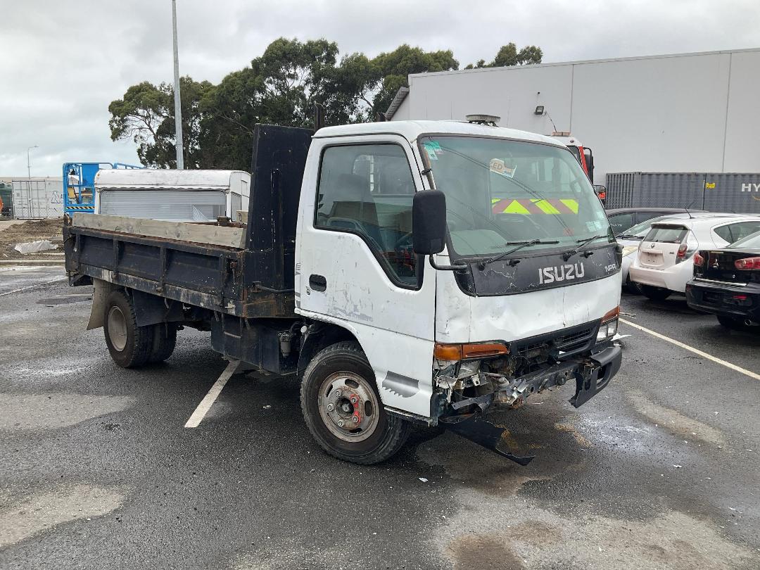 Photo '3' of Isuzu N SERIES 100P NPR350 Tipper
