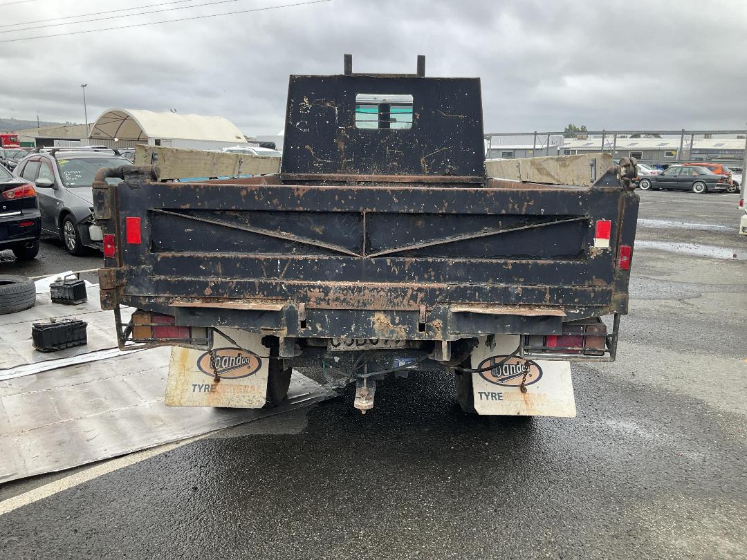 Photo '6' of Isuzu N SERIES 100P NPR350 Tipper