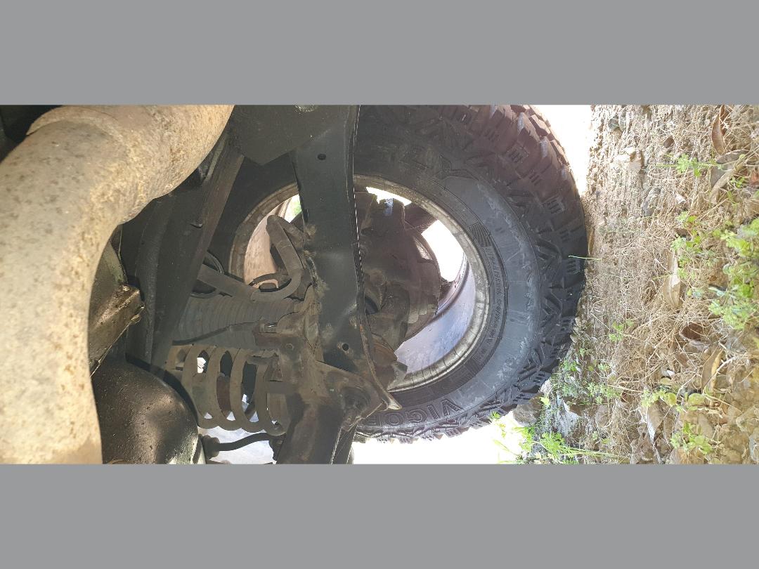 Photo '9' of Jeep Laredo