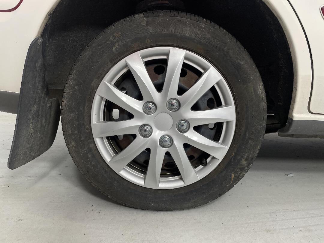 Photo '12' of Mazda Capella