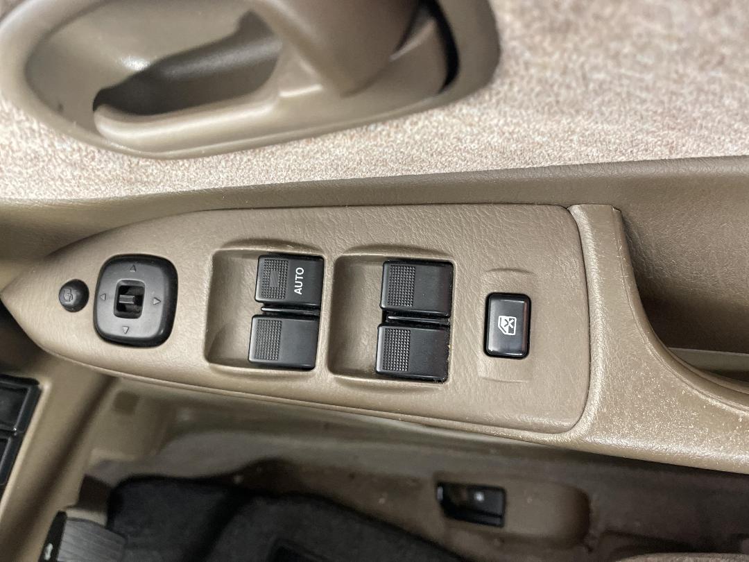 Photo '24' of Mazda Capella