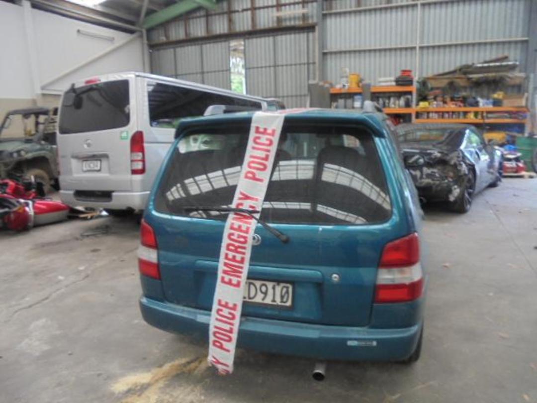 Photo '3' of Mazda Demio Photo '3' of Mazda Demio