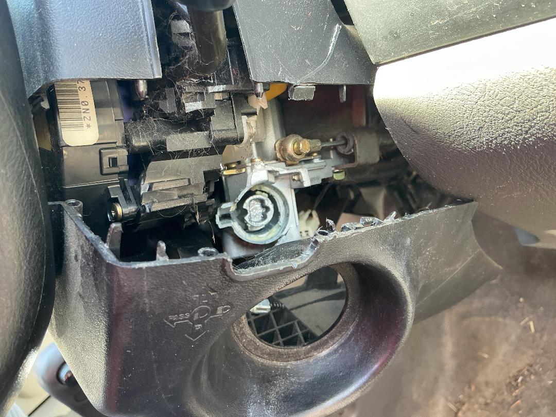 Photo '10' of Mazda Demio