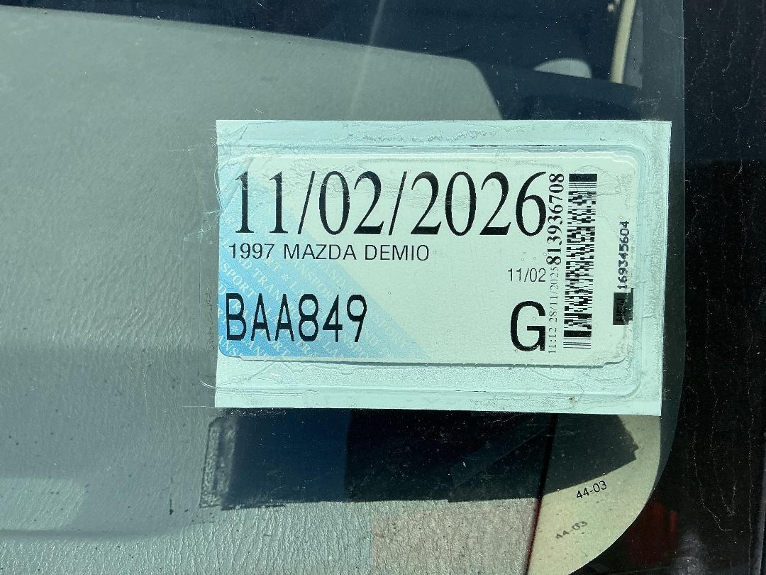 Photo '17' of Mazda Demio