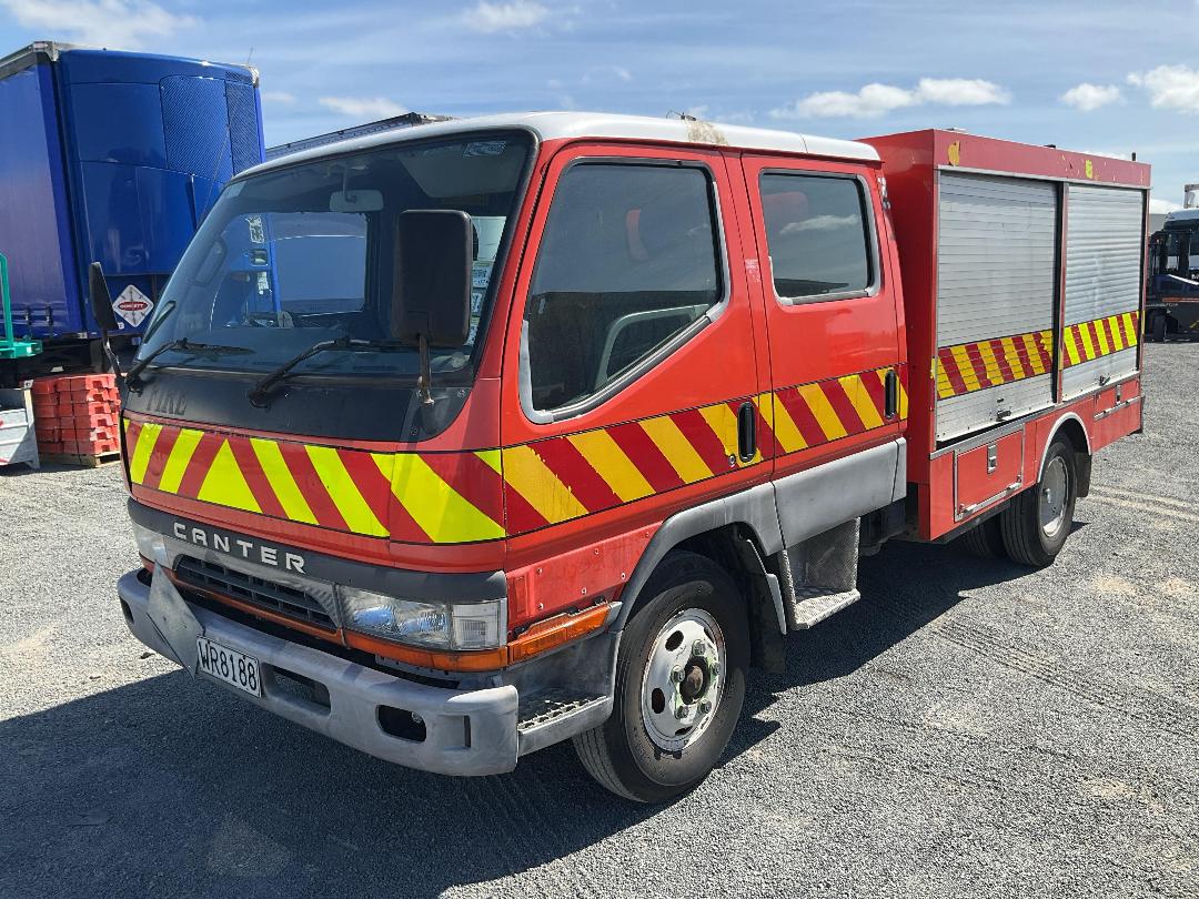 Photo '9' of Mitsubishi Canter 3.5T D/CAB Fire Appliance Photo '9' of Mitsubishi Canter 3.5T D/CAB Fire Appliance