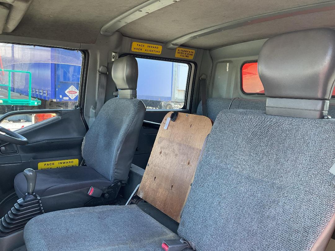 Photo '22' of Mitsubishi Canter 3.5T D/CAB Fire Appliance Photo '22' of Mitsubishi Canter 3.5T D/CAB Fire Appliance