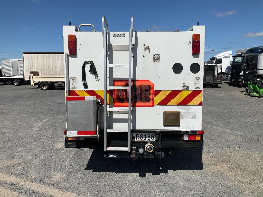 Photo '5' of Mitsubishi Canter 3.5T D/CAB Fire Appliance Photo '5' of Mitsubishi Canter 3.5T D/CAB Fire Appliance