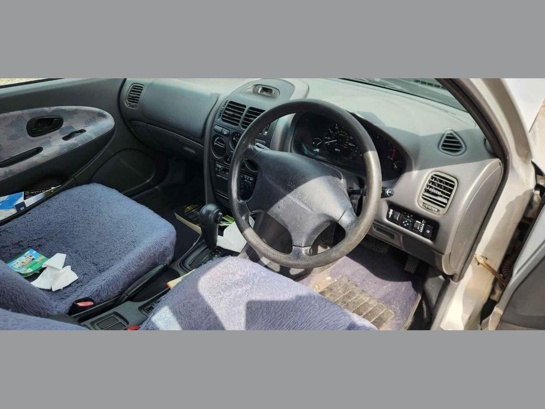 Photo '9' of Mitsubishi Carisma GLS Photo '9' of Mitsubishi Carisma GLS