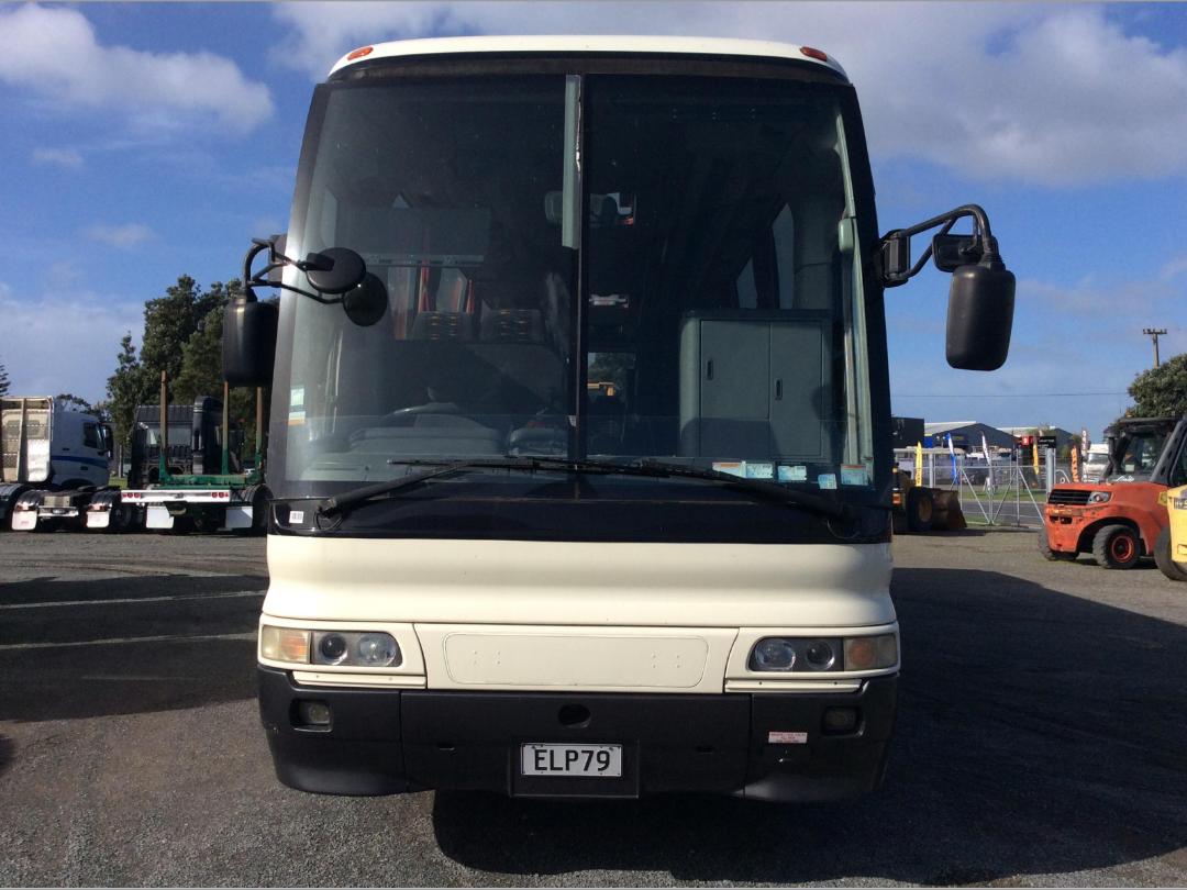 Photo '8' of Mitsubishi FUSO Coach Photo '8' of Mitsubishi FUSO Coach