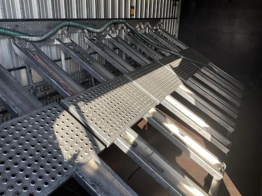 Photo '20' of Mitsubishi Fuso FS517 Curtainsider