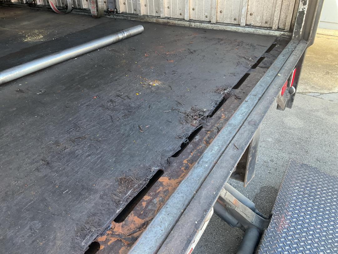 Photo '24' of Mitsubishi Fuso FS517 Curtainsider