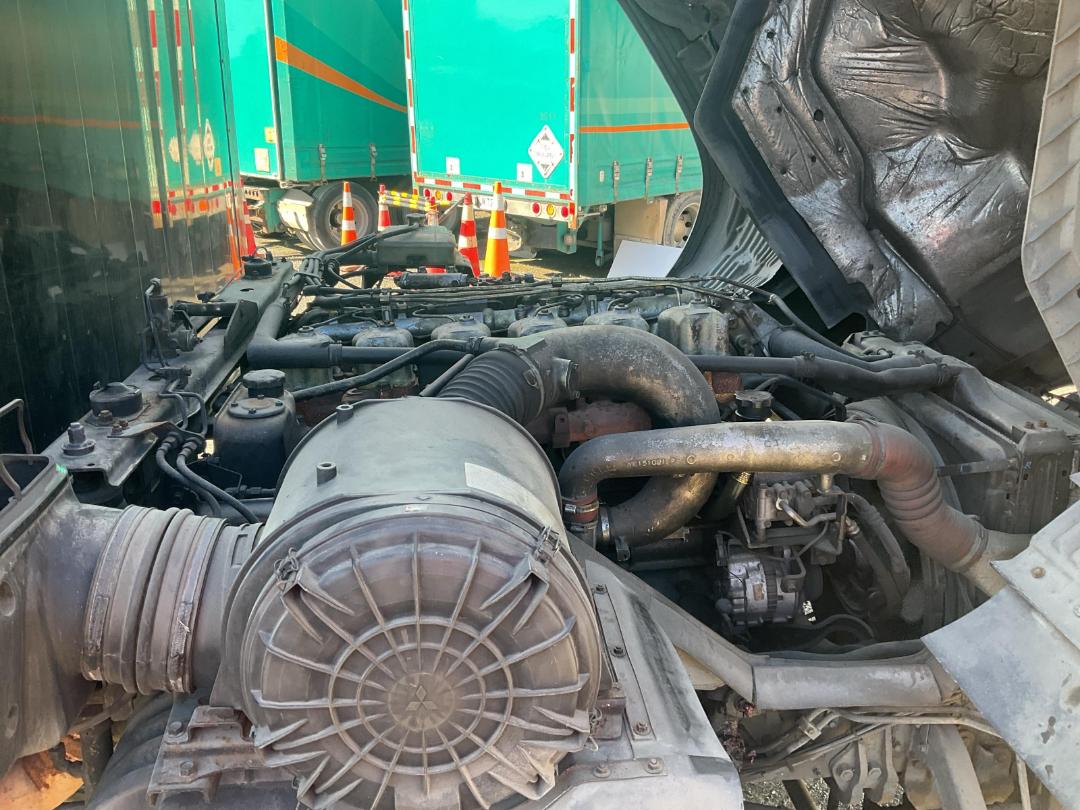 Photo '27' of Mitsubishi Fuso FS517 Curtainsider