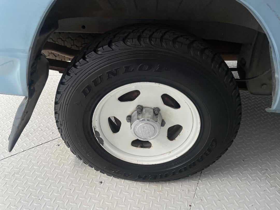 Photo '12' of Mitsubishi L300