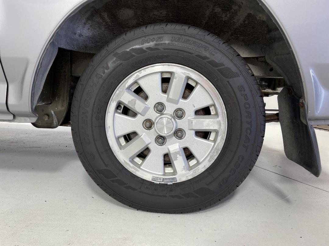 Photo '9' of Mitsubishi L300 SWB SP