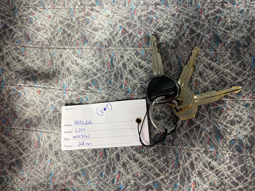 Photo '19' of Mitsubishi L300 SWB SP