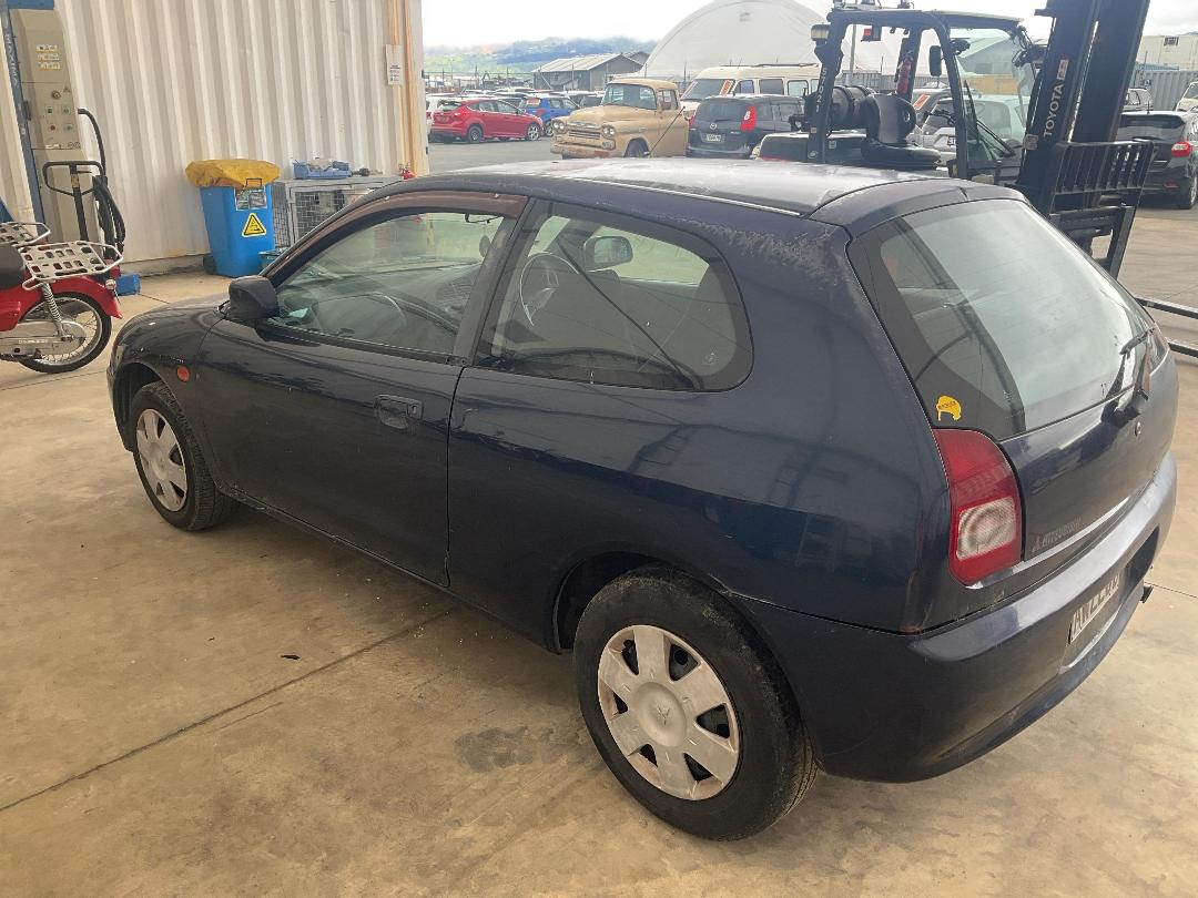 Photo '4' of Mitsubishi Mirage M