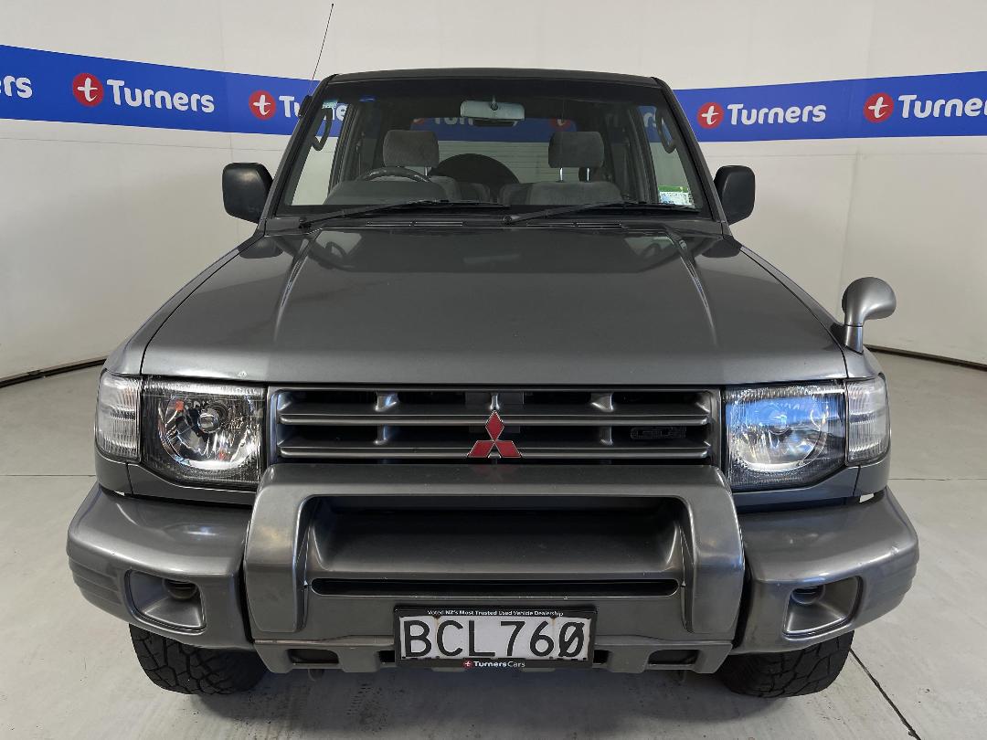 Photo '2' of Mitsubishi Pajero GDI Photo '2' of Mitsubishi Pajero GDI