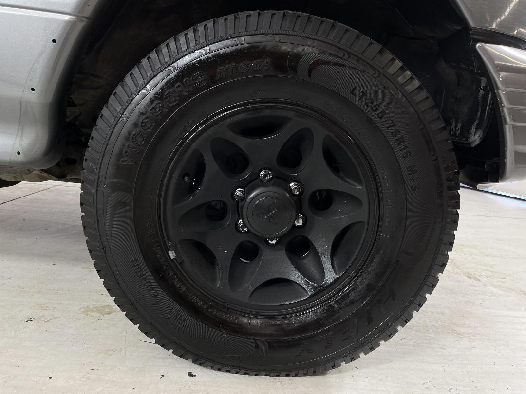 Photo '7' of Mitsubishi Pajero GDI Photo '7' of Mitsubishi Pajero GDI