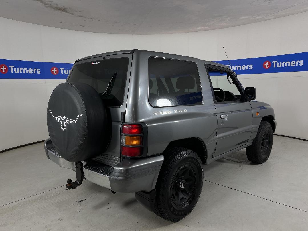 Photo '6' of Mitsubishi Pajero GDI Photo '6' of Mitsubishi Pajero GDI