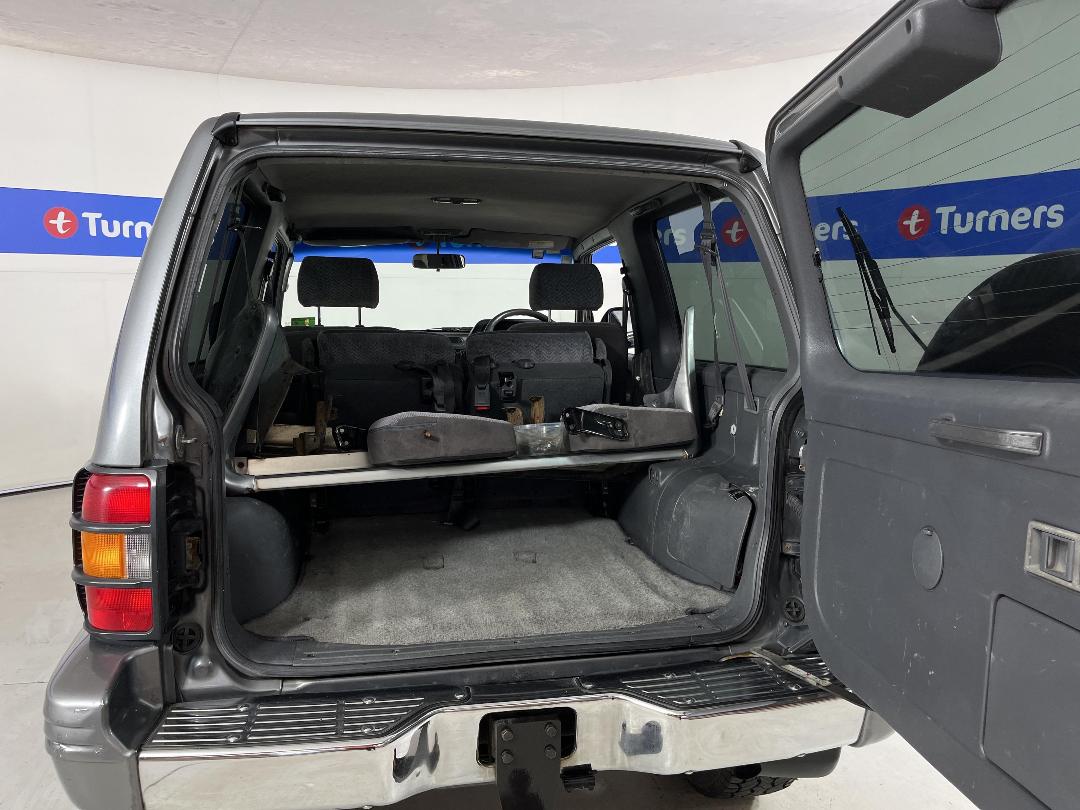 Photo '12' of Mitsubishi Pajero GDI Photo '12' of Mitsubishi Pajero GDI